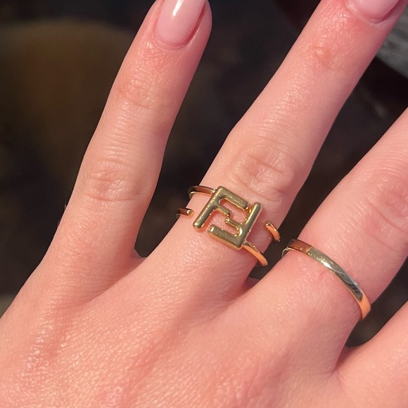 Fendi Rings - Picture 4 of 4